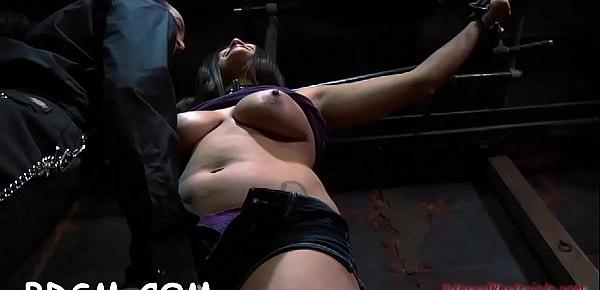  Masked hotty gets her mangos bounded hard with toy drilling
